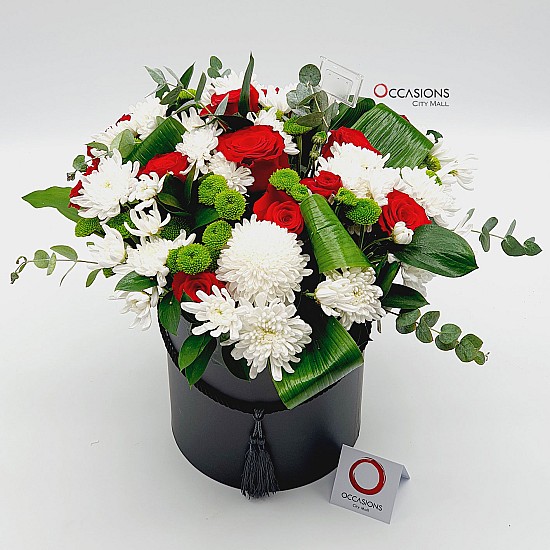 Cylinder Flower arrangement - black